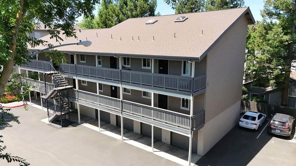 3839 Vineyard Ave - Photo 1