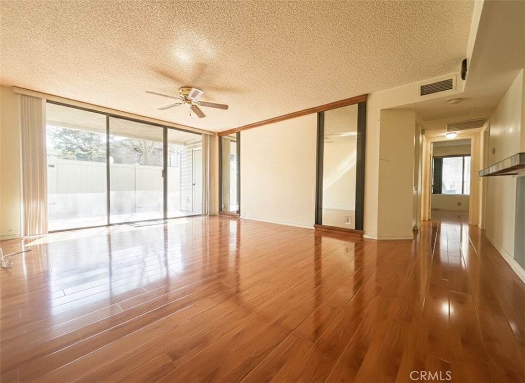 67 Carriage - Photo 1