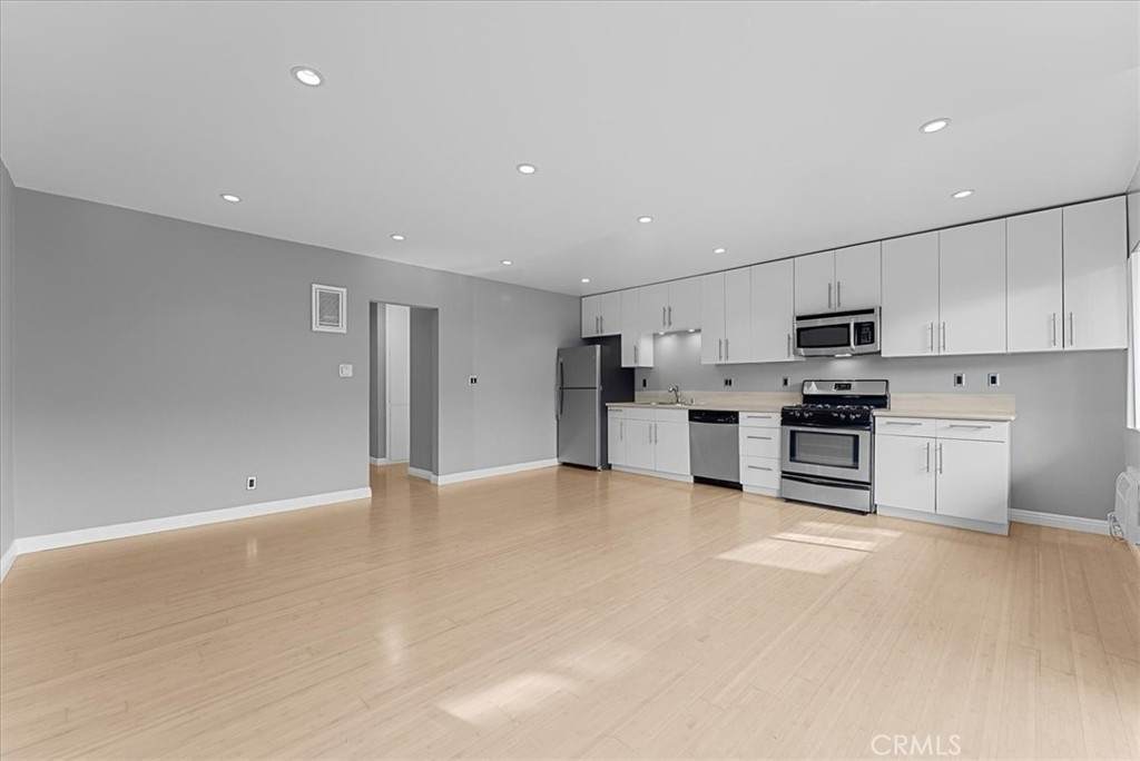 1527 Princeton - Photo 1