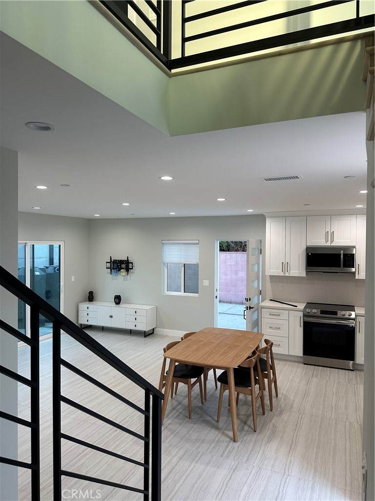 11333 Delano - Photo 1