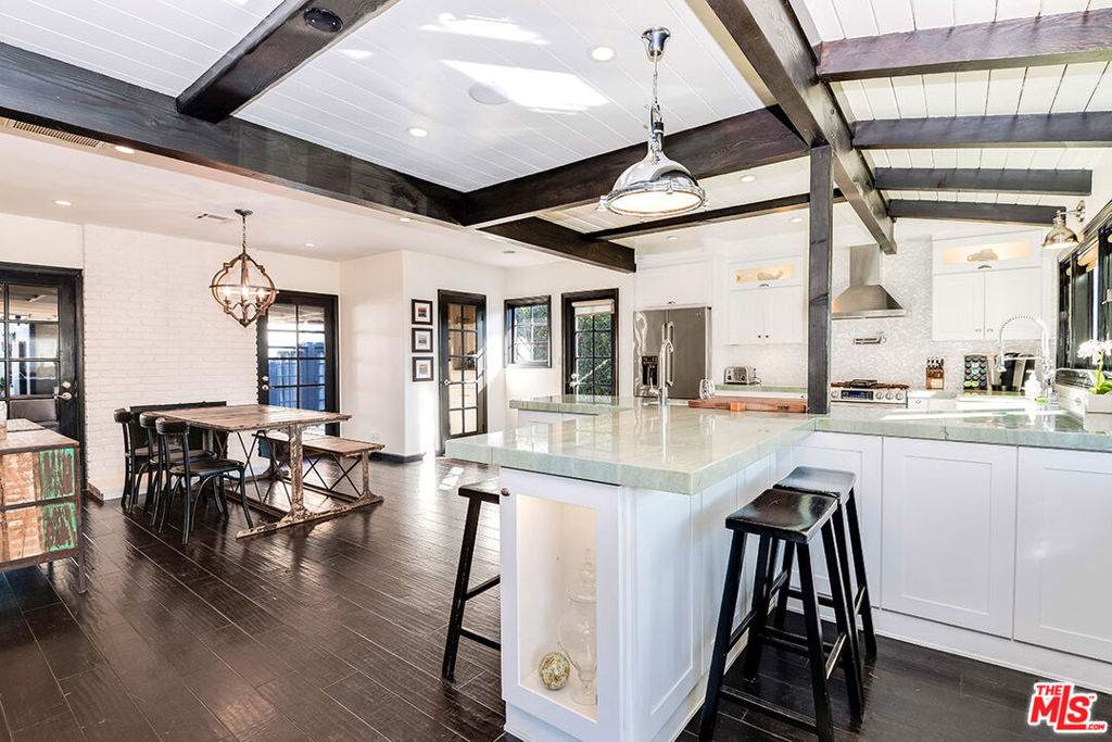 4930 Strohm Avenue - Photo 1