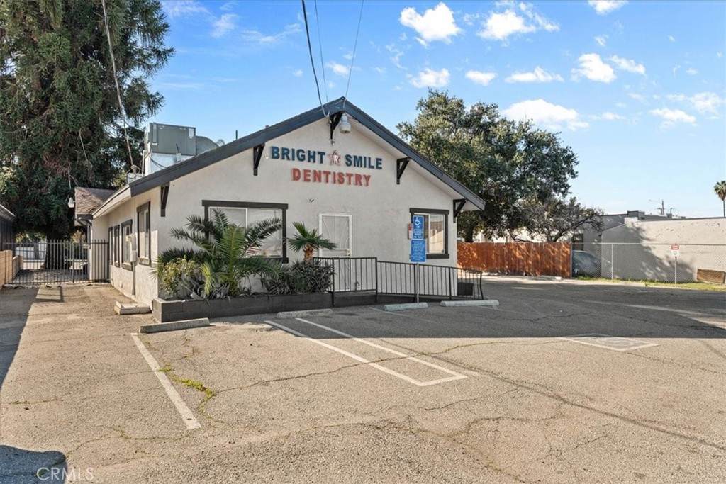 1020 Florida Avenue - Photo 1