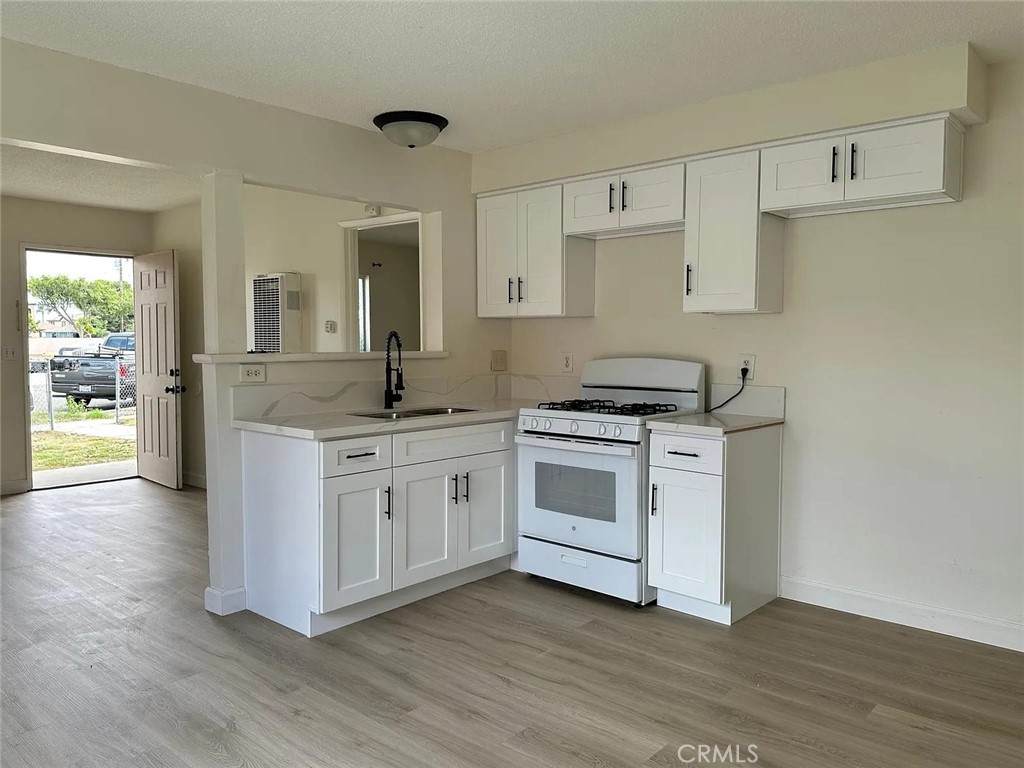 558 Benjamin - Photo 1