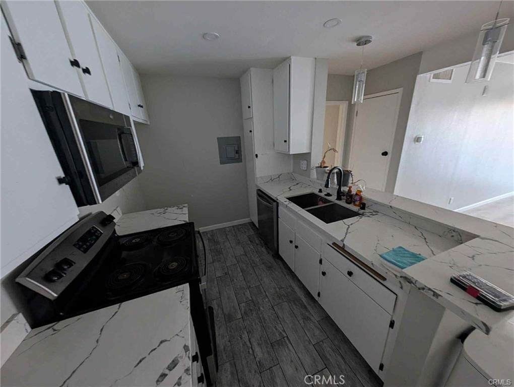 5460 White Oak Avenue #C302 - Photo 1