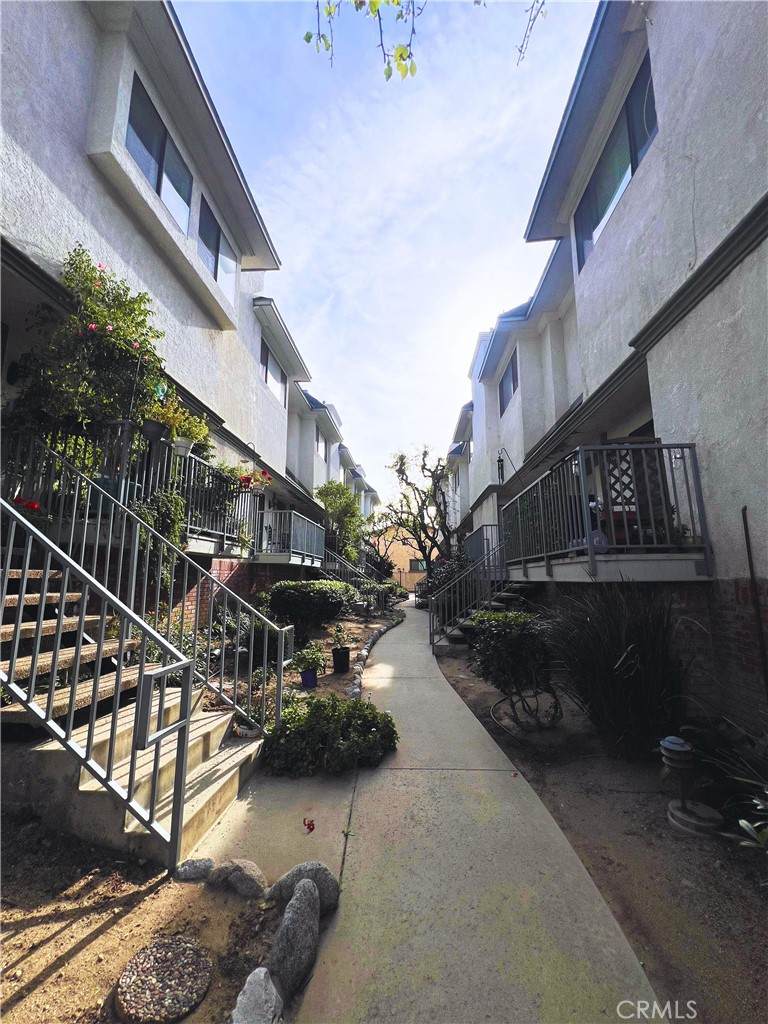 https://bt-photos.global.ssl.fastly.net/socal/orig_boomver_1_414090676-2.jpg