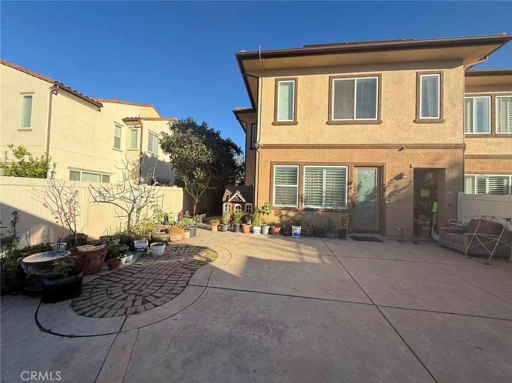 https://bt-photos.global.ssl.fastly.net/socal/orig_boomver_1_414111537-2.jpg
