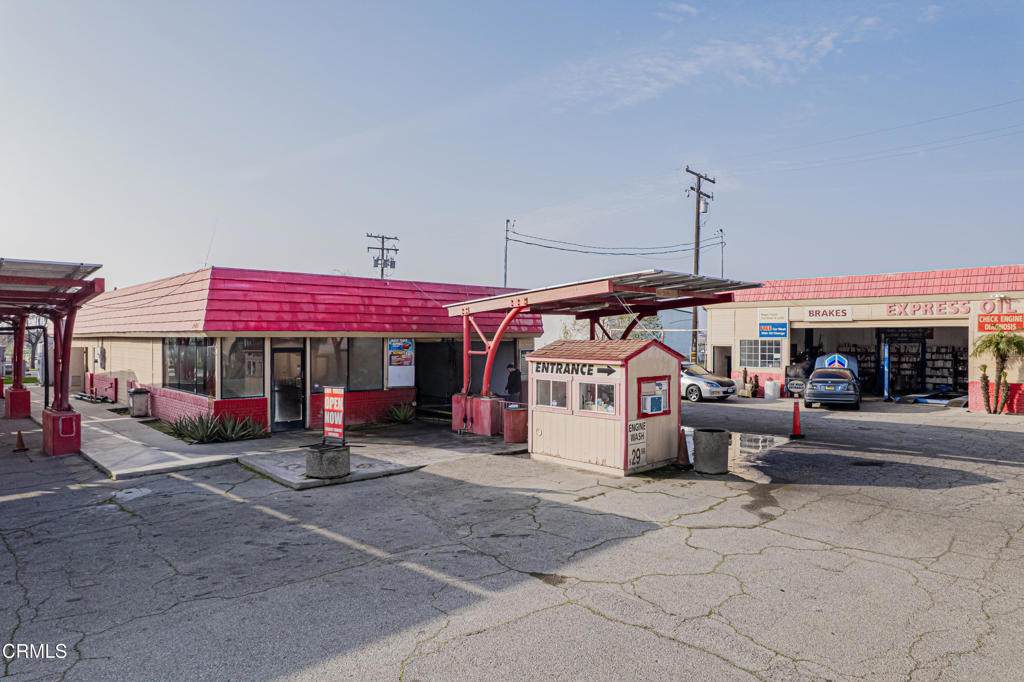 https://bt-photos.global.ssl.fastly.net/socal/orig_boomver_1_414170754-2.jpg
