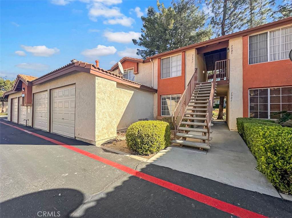 1365 Crafton - Photo 1