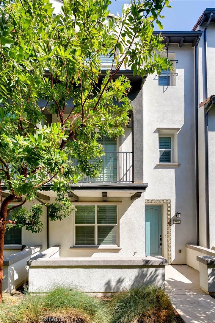 15920 Ellington - Photo 1