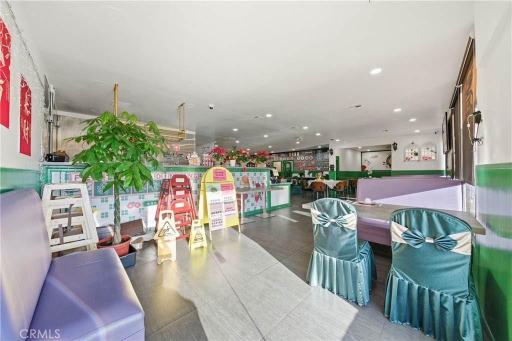  Hacienda Blvd - Photo 1