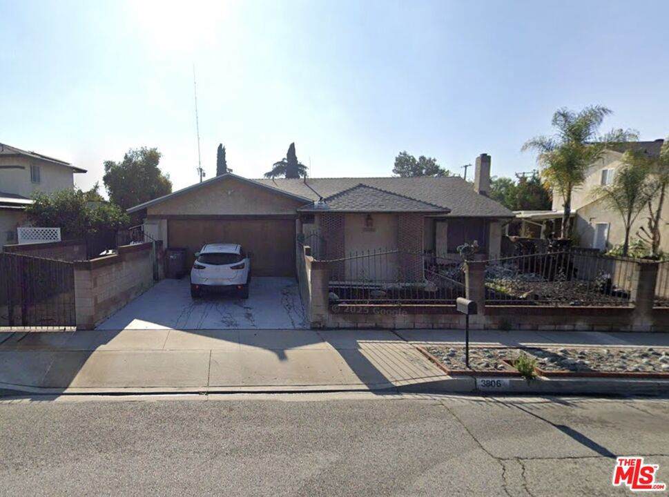 3806 Cosbey Street - Photo 1