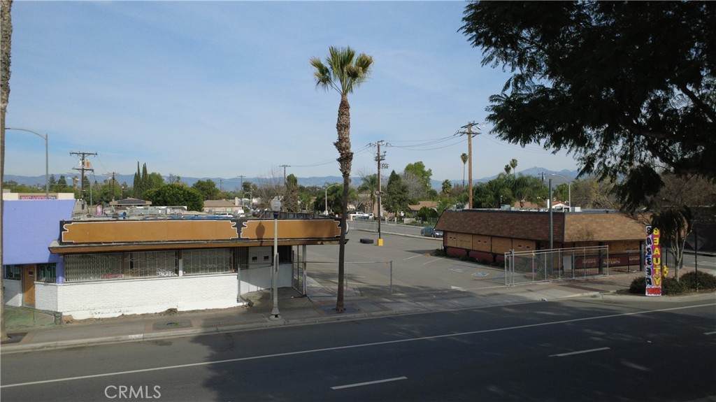 https://bt-photos.global.ssl.fastly.net/socal/orig_boomver_1_414637338-2.jpg