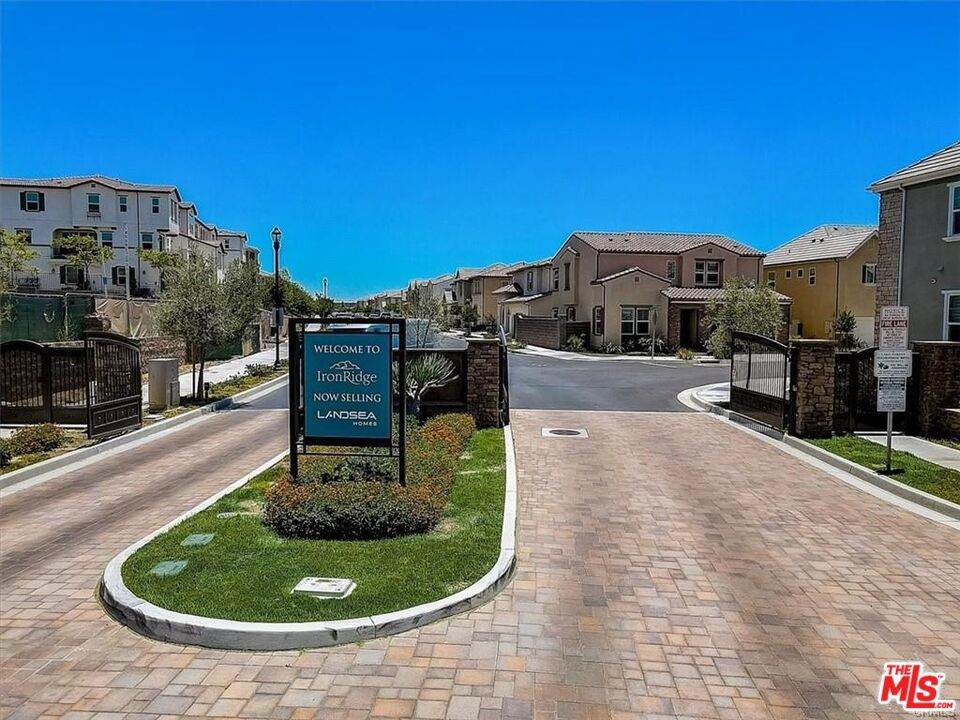 https://bt-photos.global.ssl.fastly.net/socal/orig_boomver_1_414745952-2.jpg