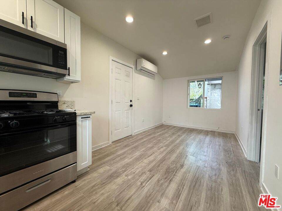https://bt-photos.global.ssl.fastly.net/socal/orig_boomver_1_414904370-2.jpg