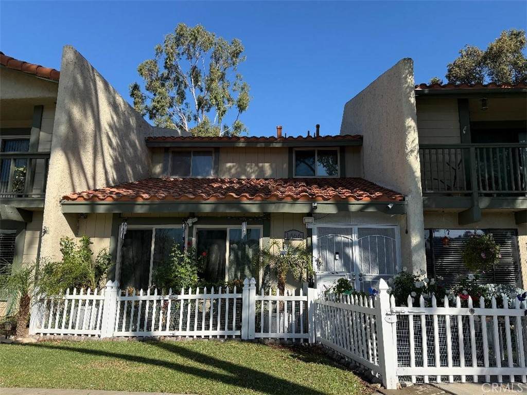 1466 Camelot - Photo 1