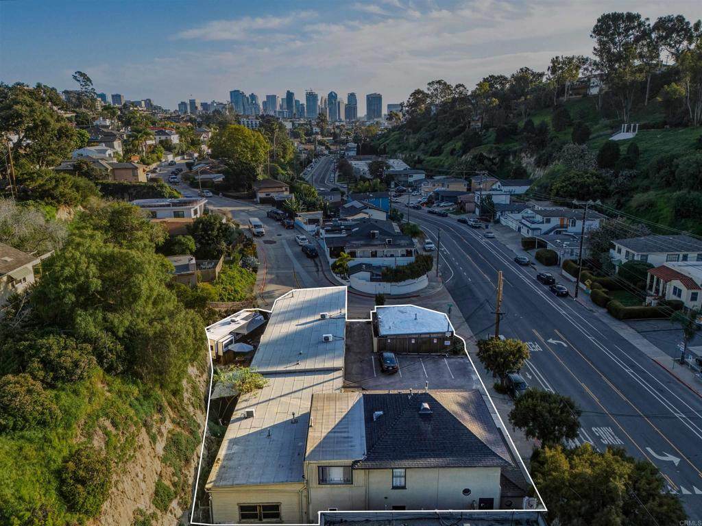 https://bt-photos.global.ssl.fastly.net/socal/orig_boomver_1_414960226-2.jpg