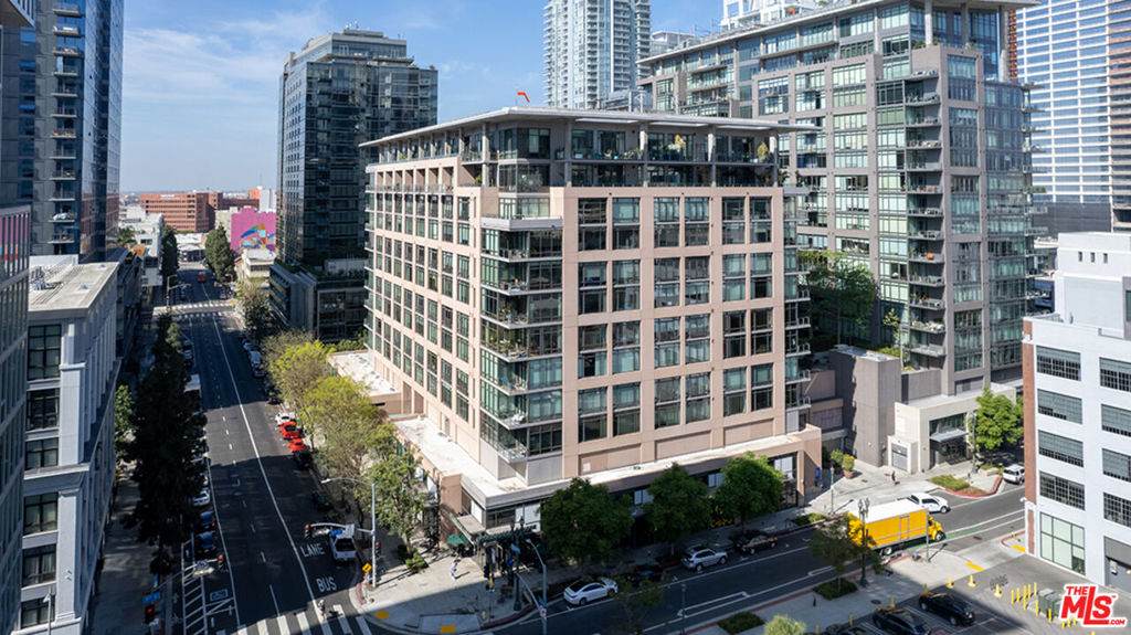 1111 Grand Avenue - Photo 1