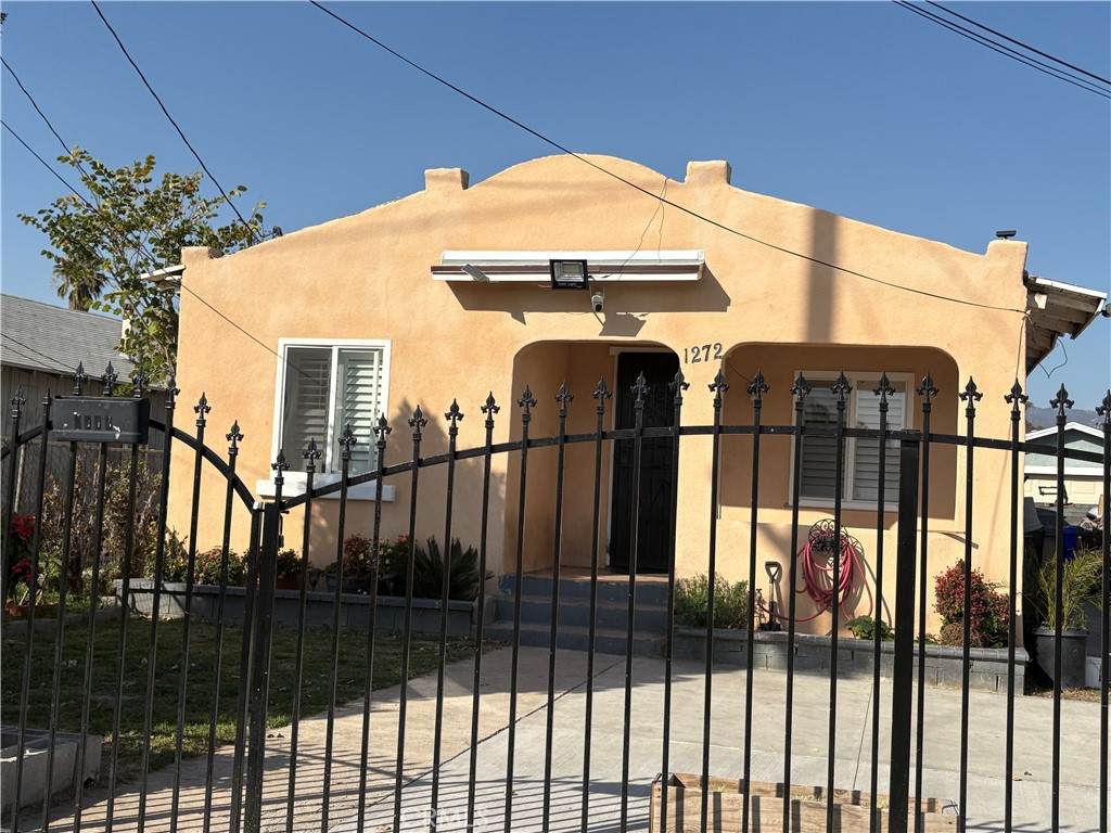 1272 8th St - Photo 1