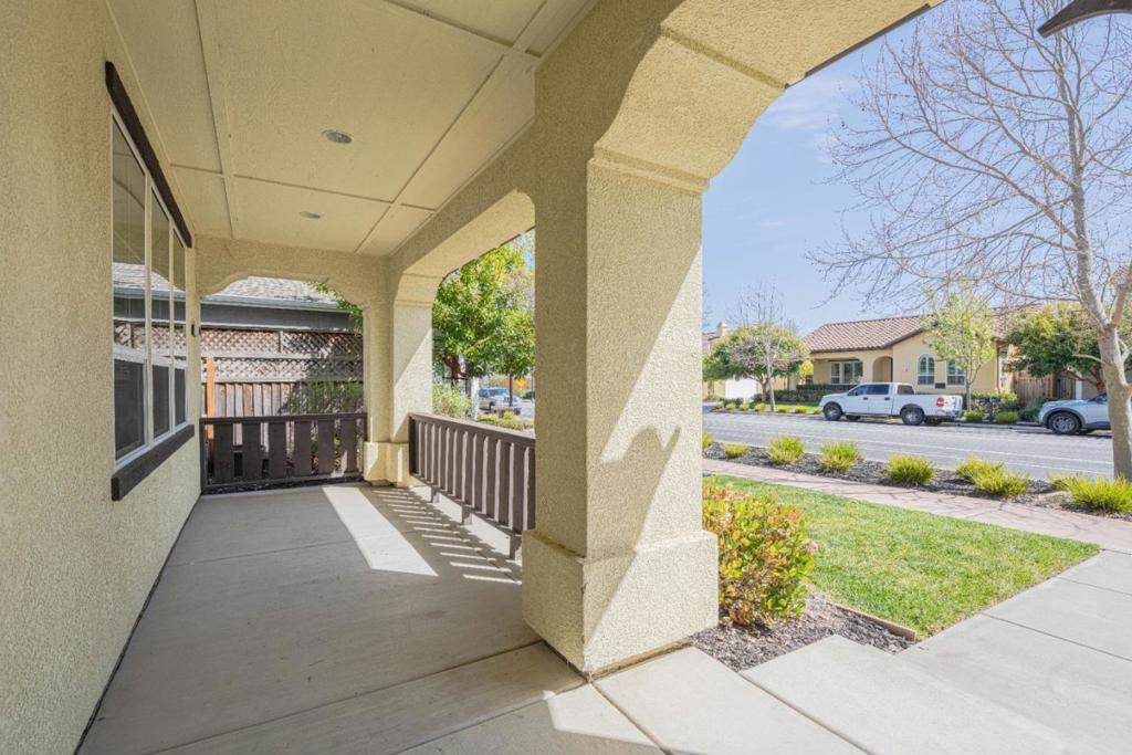 https://bt-photos.global.ssl.fastly.net/socal/orig_boomver_1_415513763-2.jpg