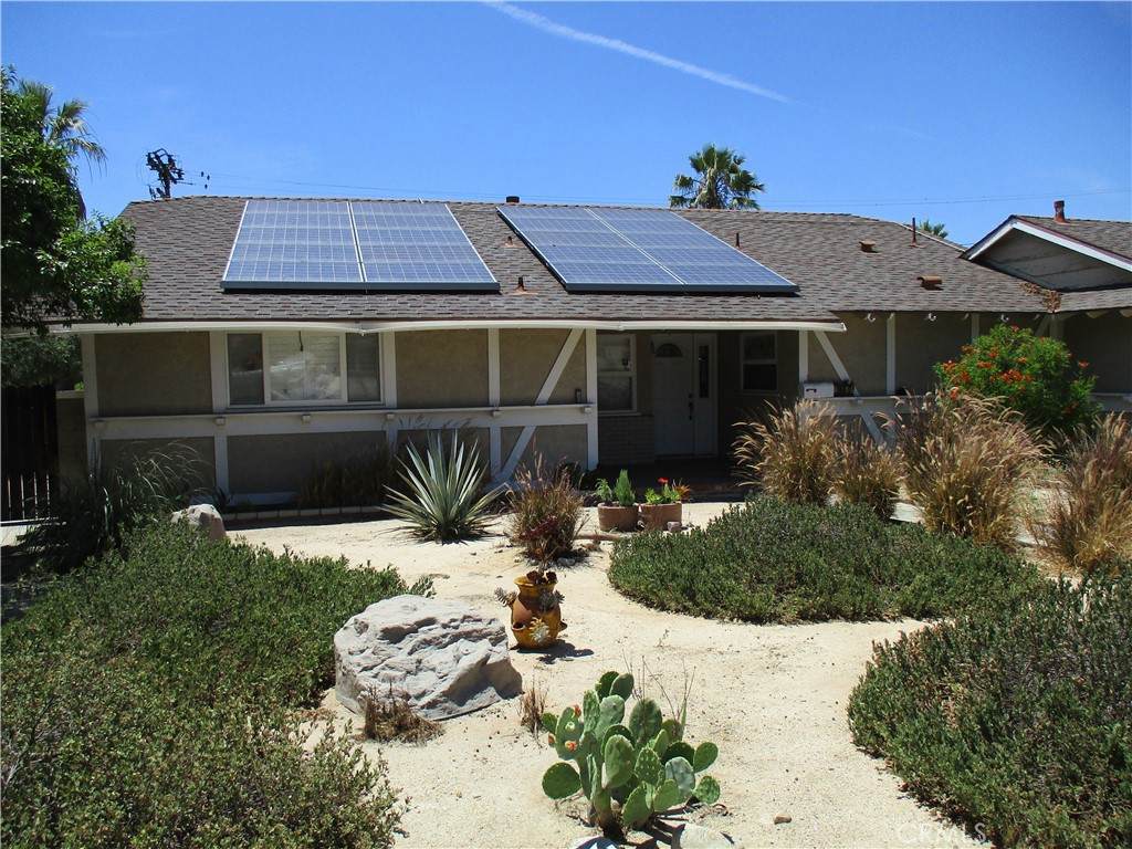 1665 Mills Avenue - Photo 1