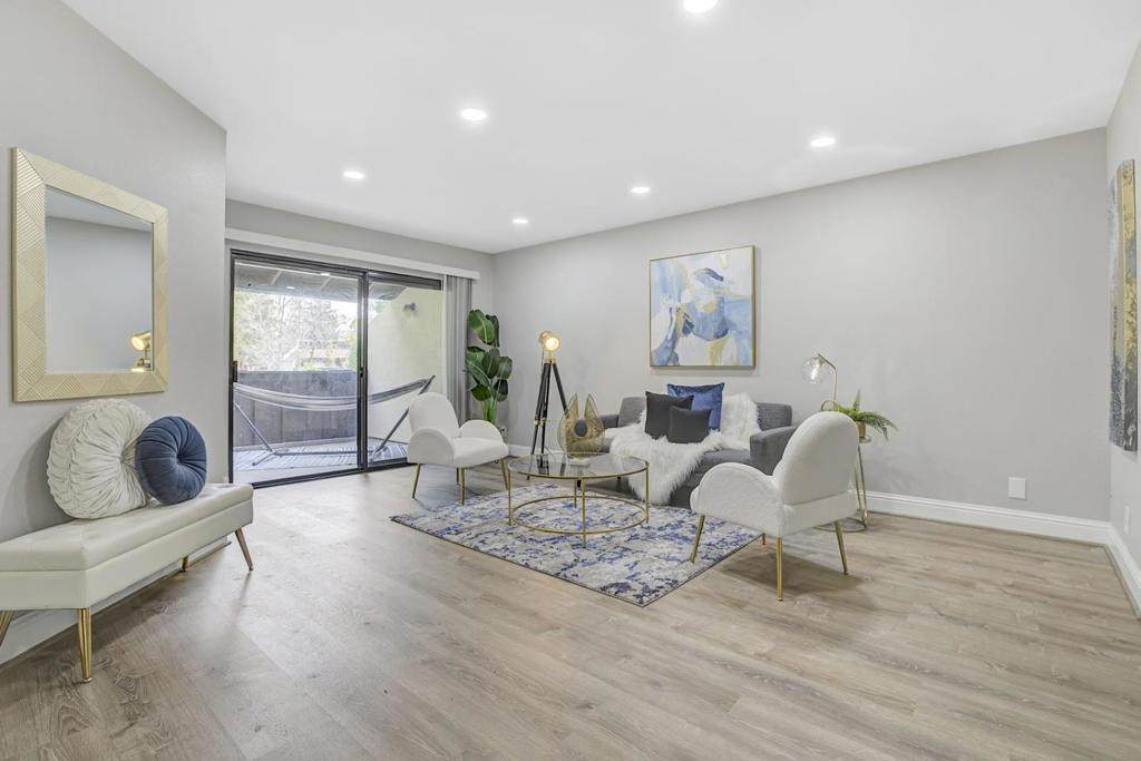 999 Evelyn Terrace - Photo 1