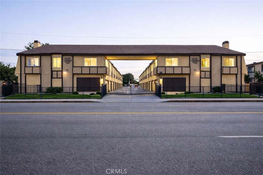 38710 10th St E - Photo 1