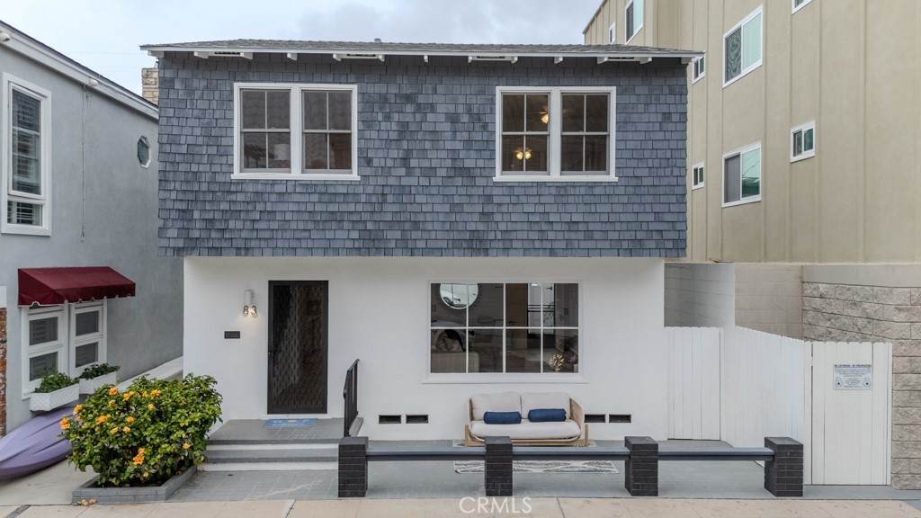 83 63rd Place - Photo 1