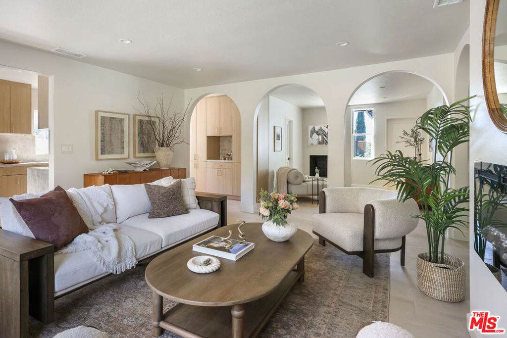 4190 York Boulevard - Photo 1