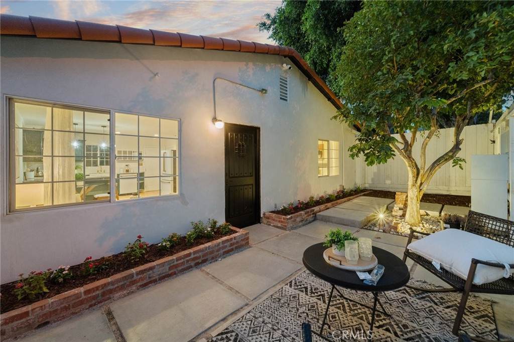 1637 Alvarado Street - Photo 1