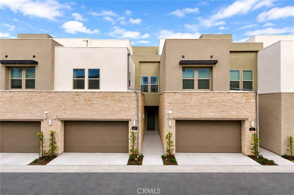 885 Poppy Court - Photo 1