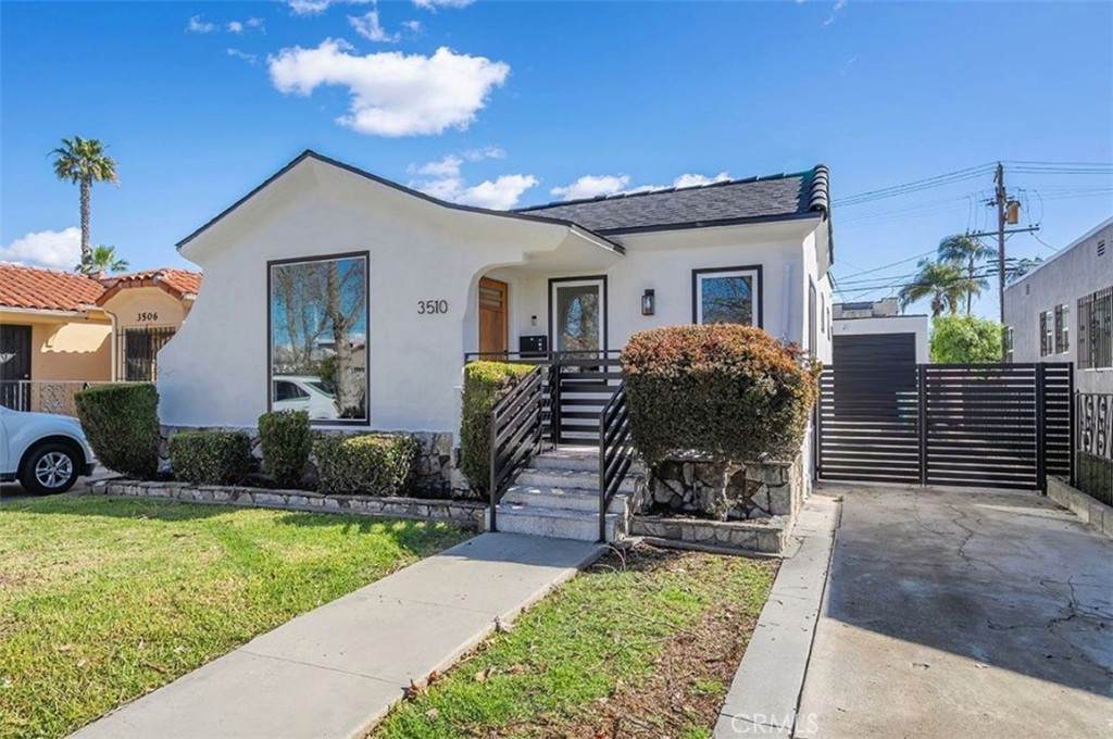 3510 Somerset - Photo 1