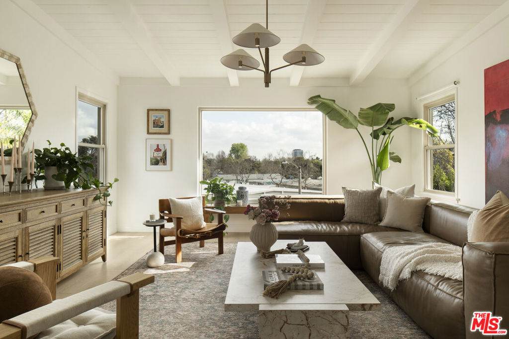 3297 Granville Avenue - Photo 1