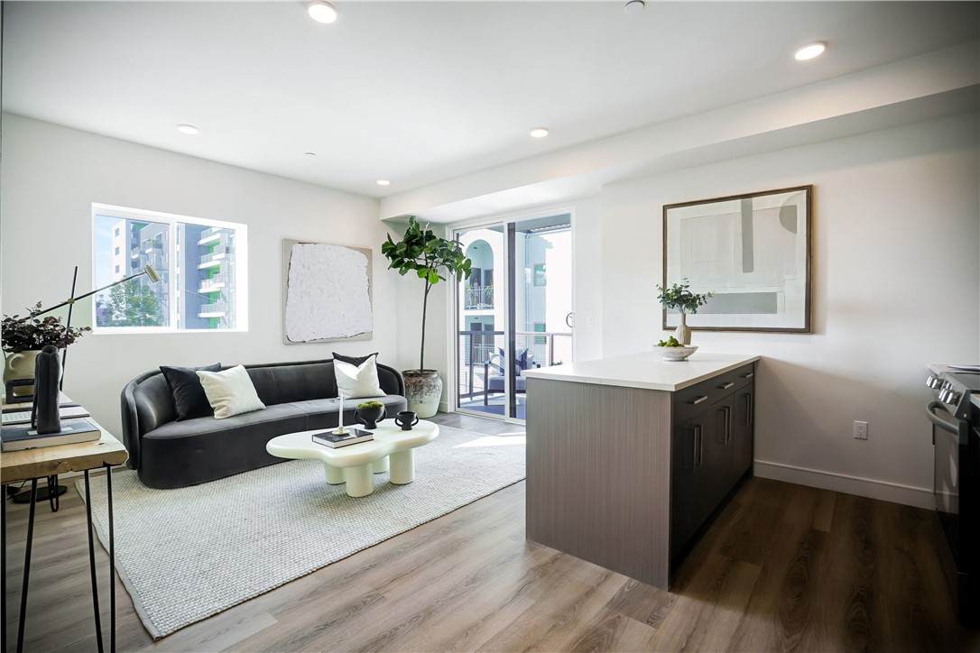 5717 Carlton Way - Photo 1