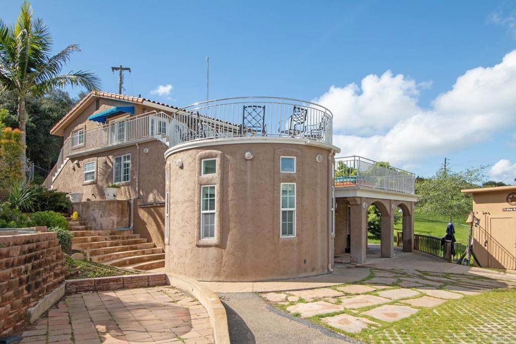 405 Solana Real - Photo 1