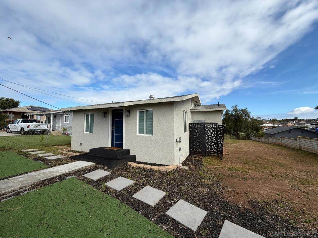 2959 Ridgeway Dr - Photo 1