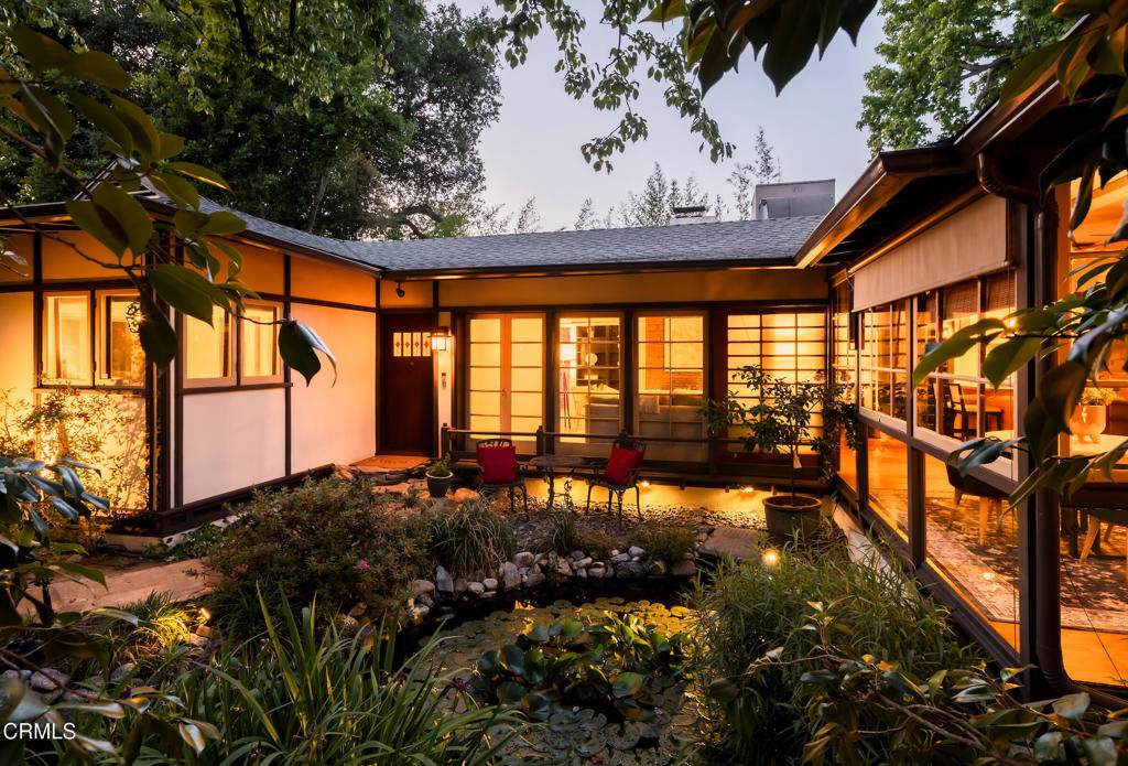 1364 Harding Avenue - Photo 1