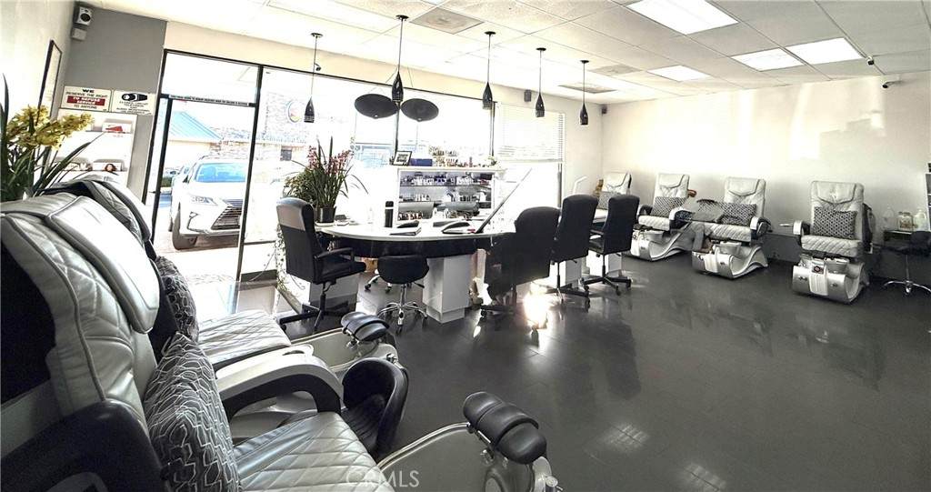 https://bt-photos.global.ssl.fastly.net/socal/orig_boomver_1_415903258-2.jpg