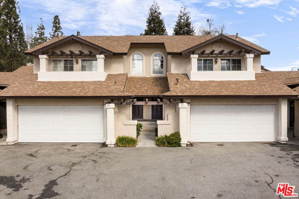 22911 Banyan Place - Photo 1