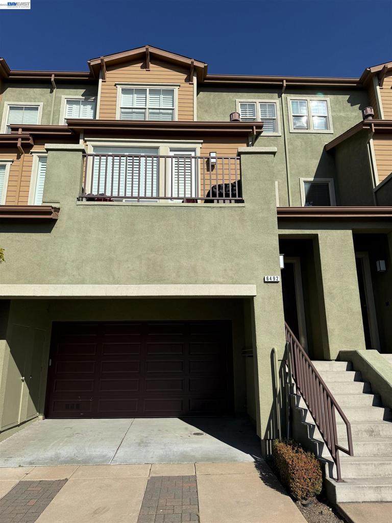 6492 Bayview Dr - Photo 1