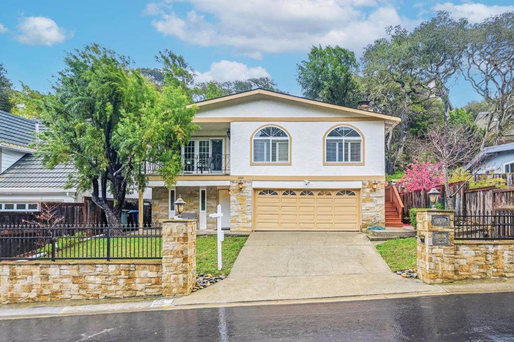 3202 Laurel Creek Road - Photo 1