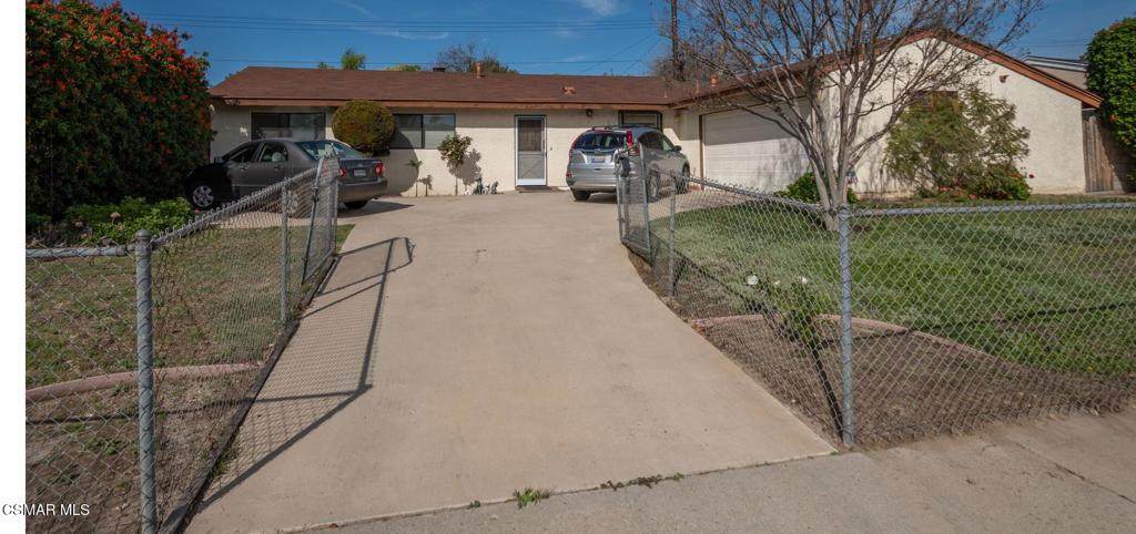 1271 Alexander Street - Photo 1