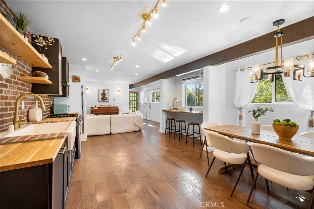 1930 Weepah Way - Photo 1