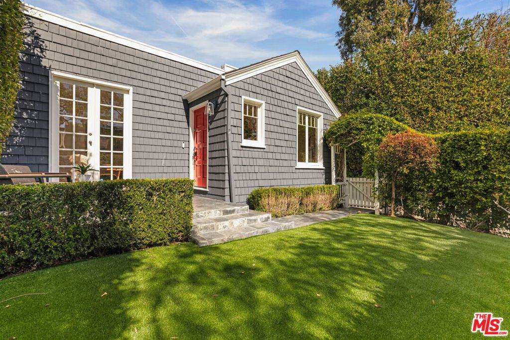 8923 Dorrington Avenue - Photo 1