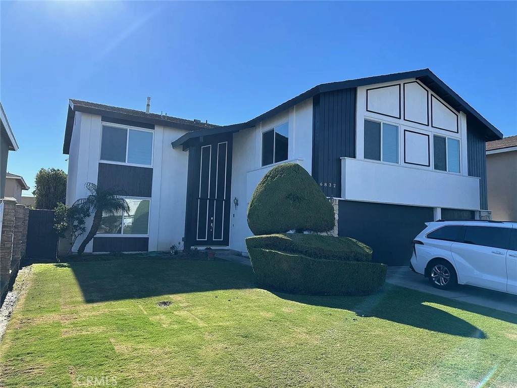 6832 Loyola - Photo 1