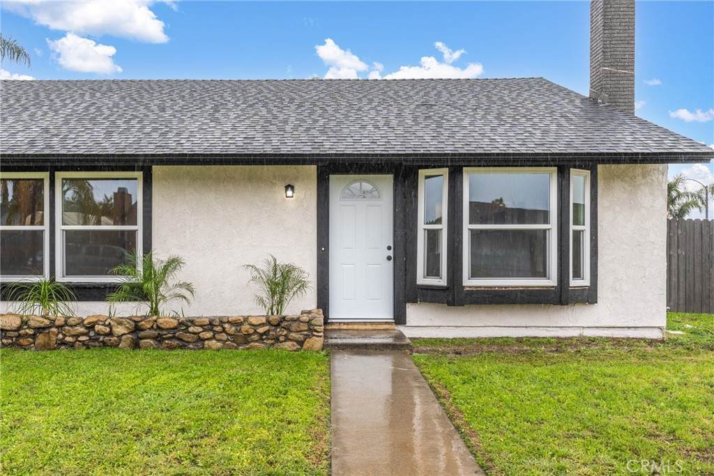 1365 Etiwanda Avenue - Photo 1