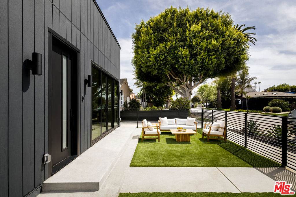 4168 Mildred Avenue - Photo 1