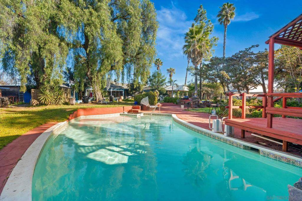 307 Washington Ave - Photo 1