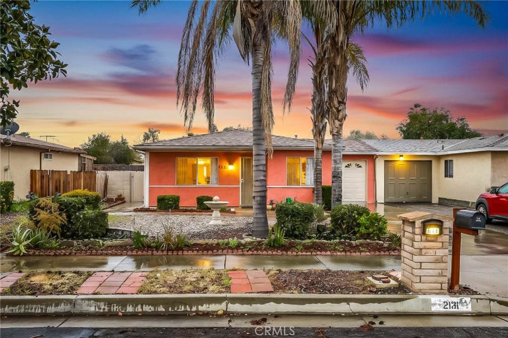 2131 Avenida Olivos - Photo 1