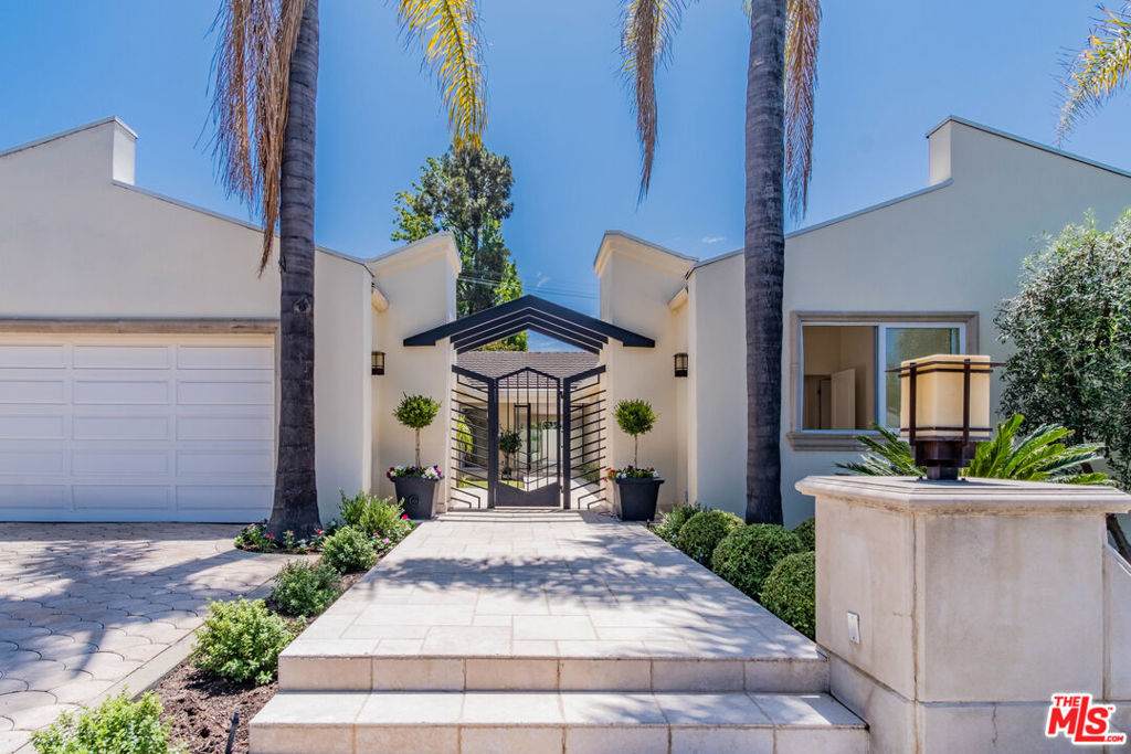 480 Robinwood Drive - Photo 1