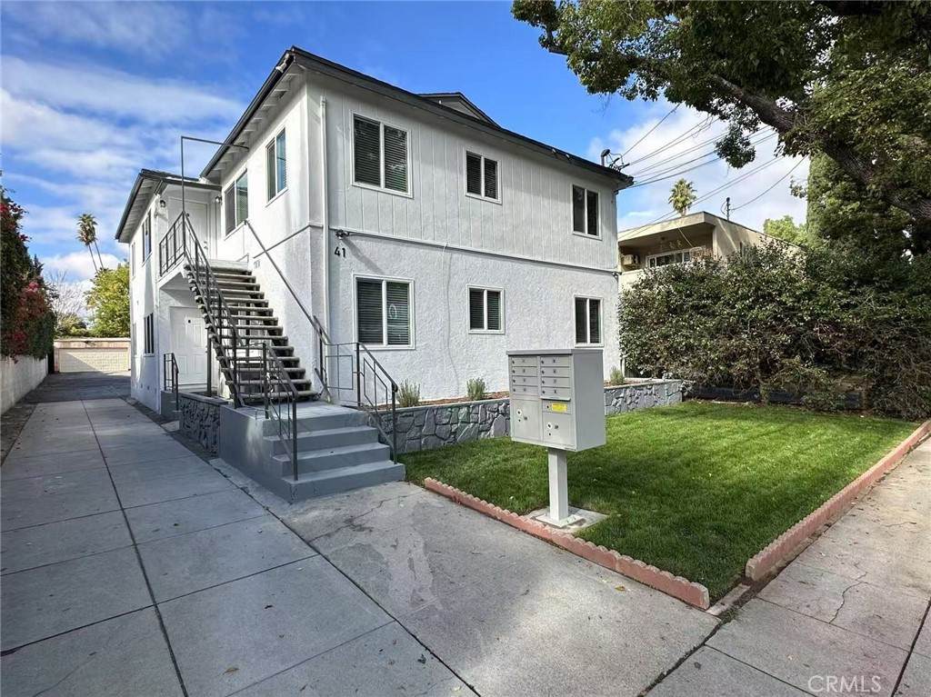 41 Sierra Bonita Avenue - Photo 1